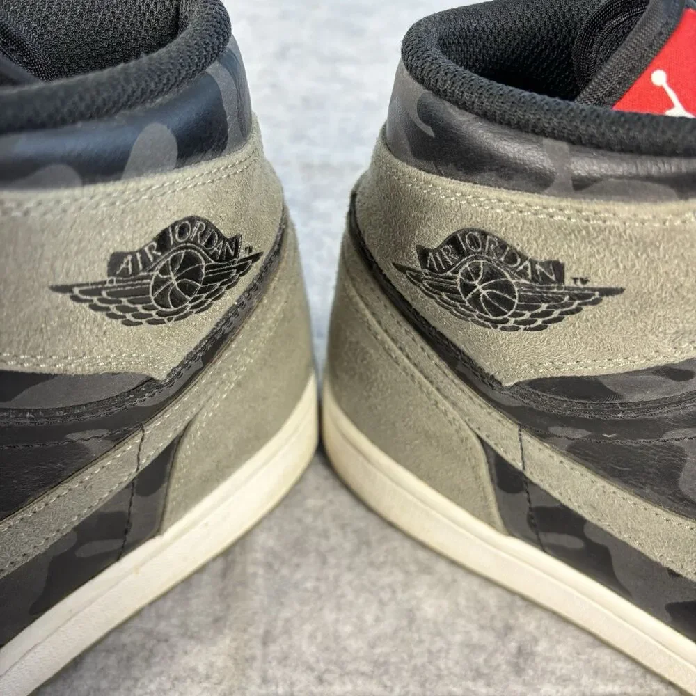 AA3993-034 - Nike Air Jordan 1 Retro High Premium Mens 10 Camo 3M Shadow - EUC